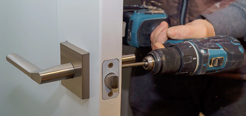 Broken Door Handle Lock Repair in San Pablo, California